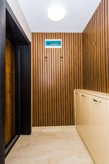 Flora Apartment Burgas